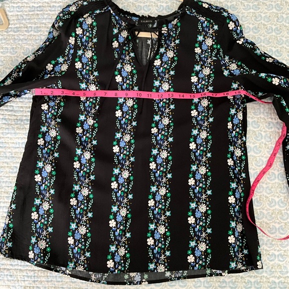 Talbots Tie Neck Smocked Floral Black Popover Top Size-Large - Picture 6 of 7
